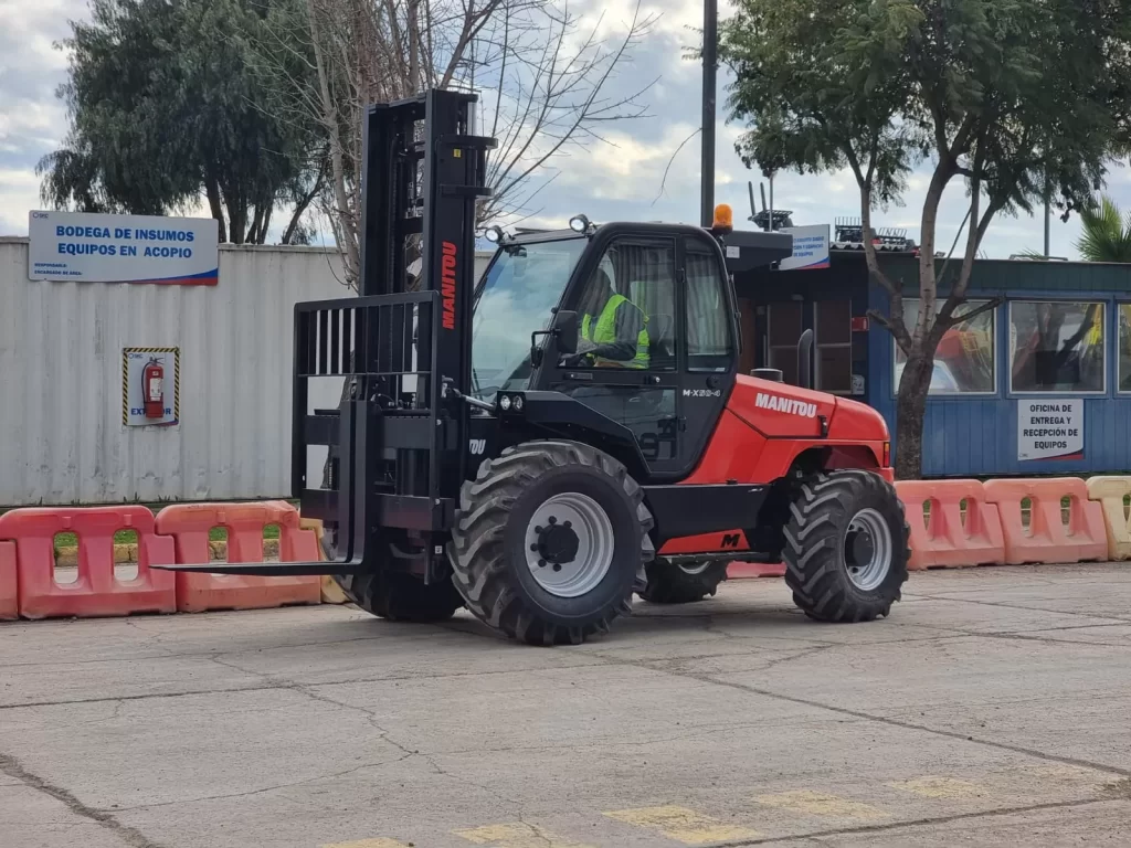 grua-horquilla-4x4-mineria-3-1024x768